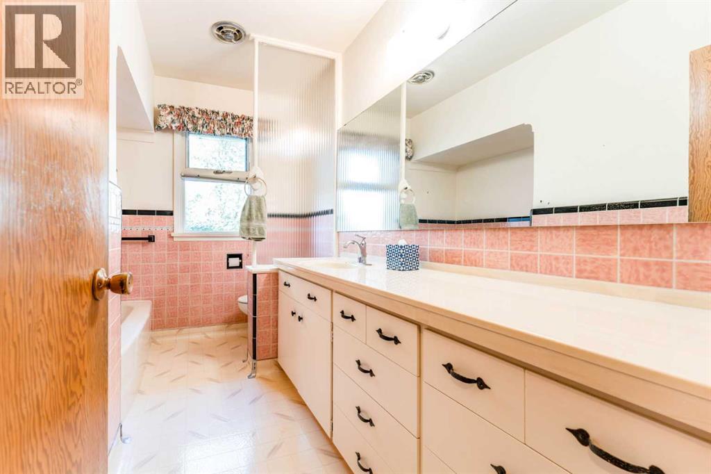 1122 9 Street NW - Image 7