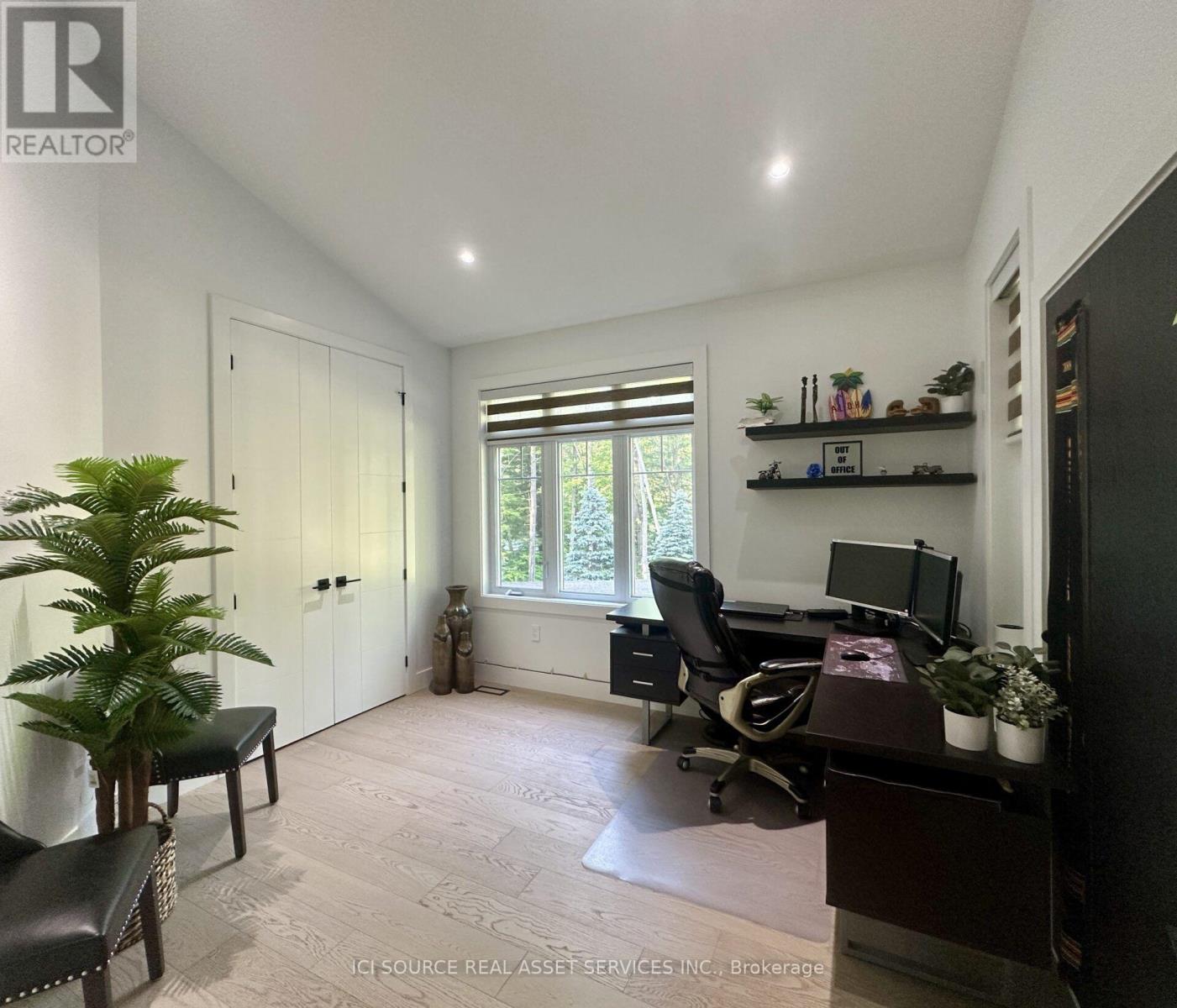 13 TIMBERRUN COURT - 18