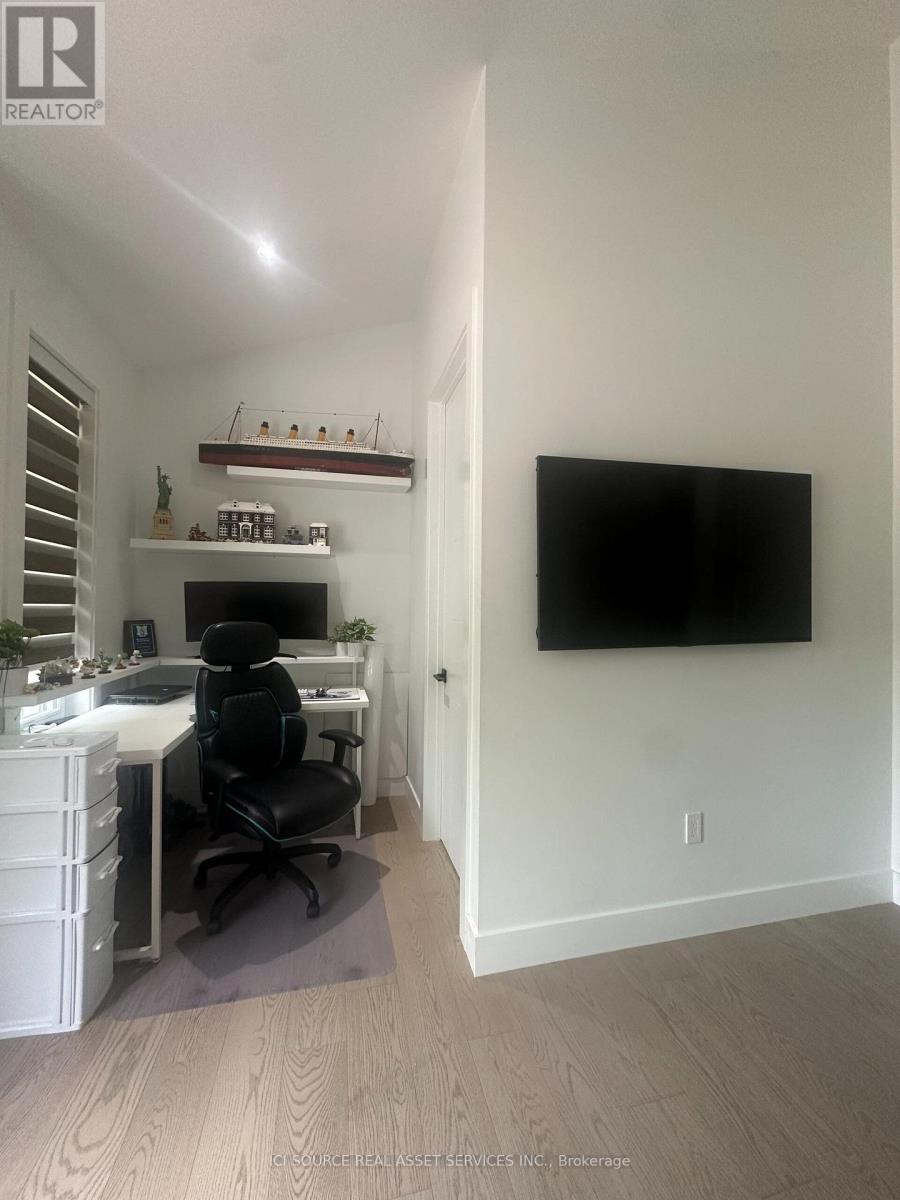 13 TIMBERRUN COURT - 24