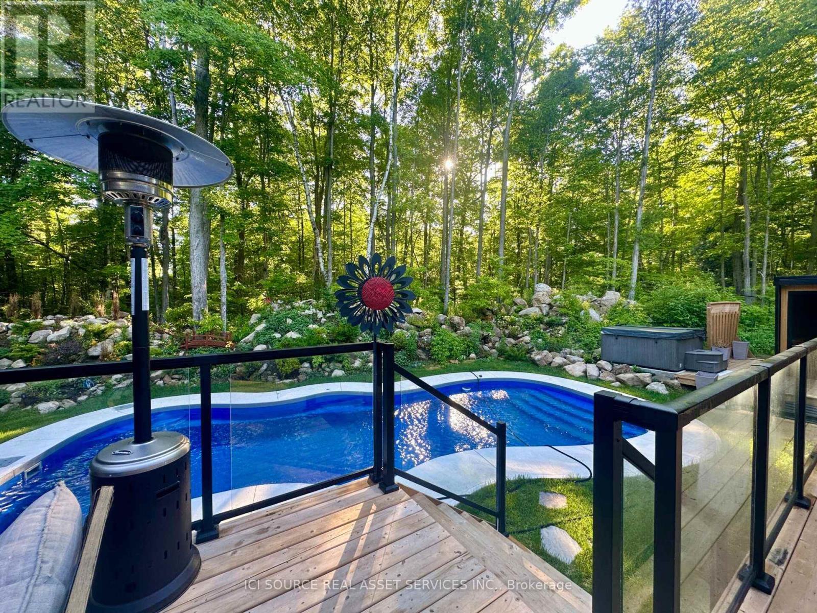13 TIMBERRUN COURT - 27