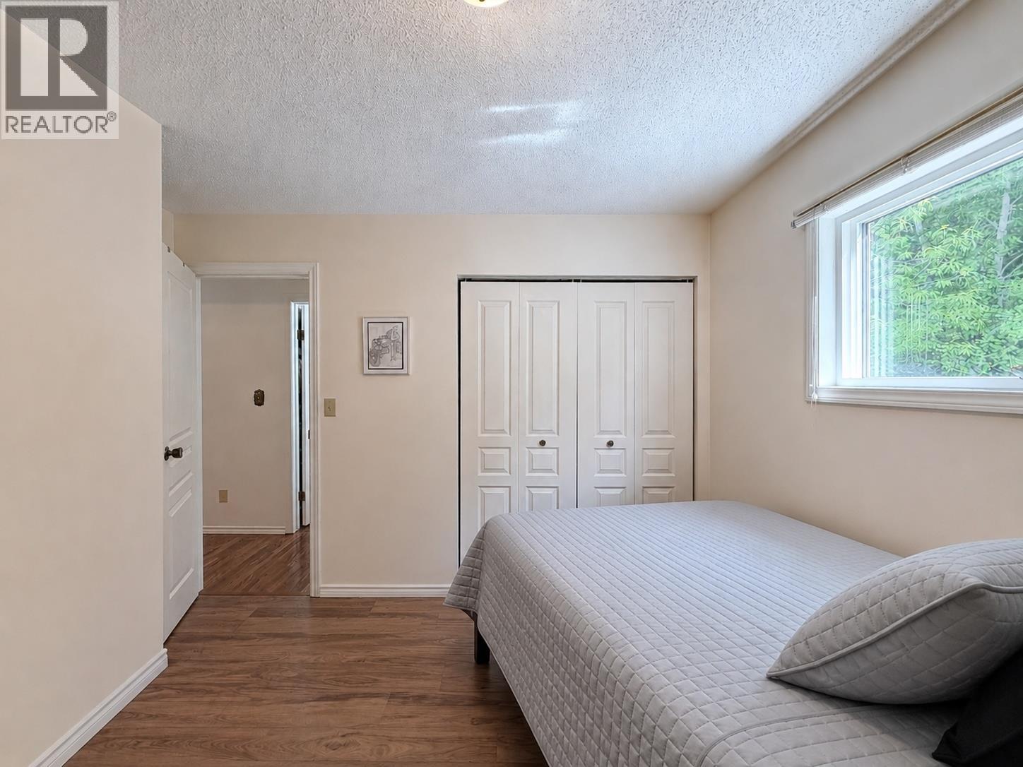 66 WALLINGER Avenue - 32