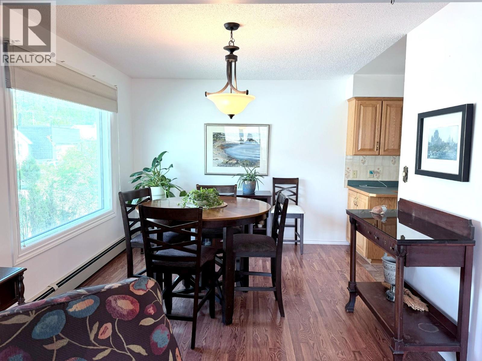 66 WALLINGER Avenue - 21