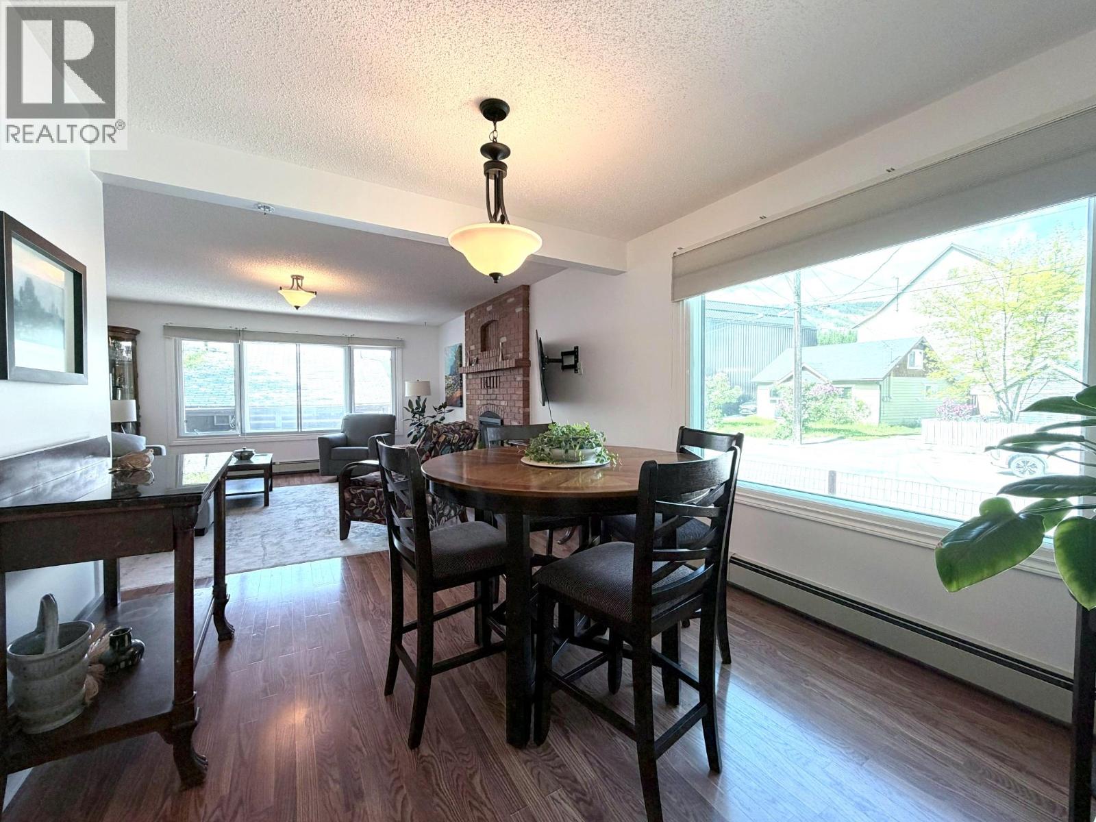 66 WALLINGER Avenue - 22