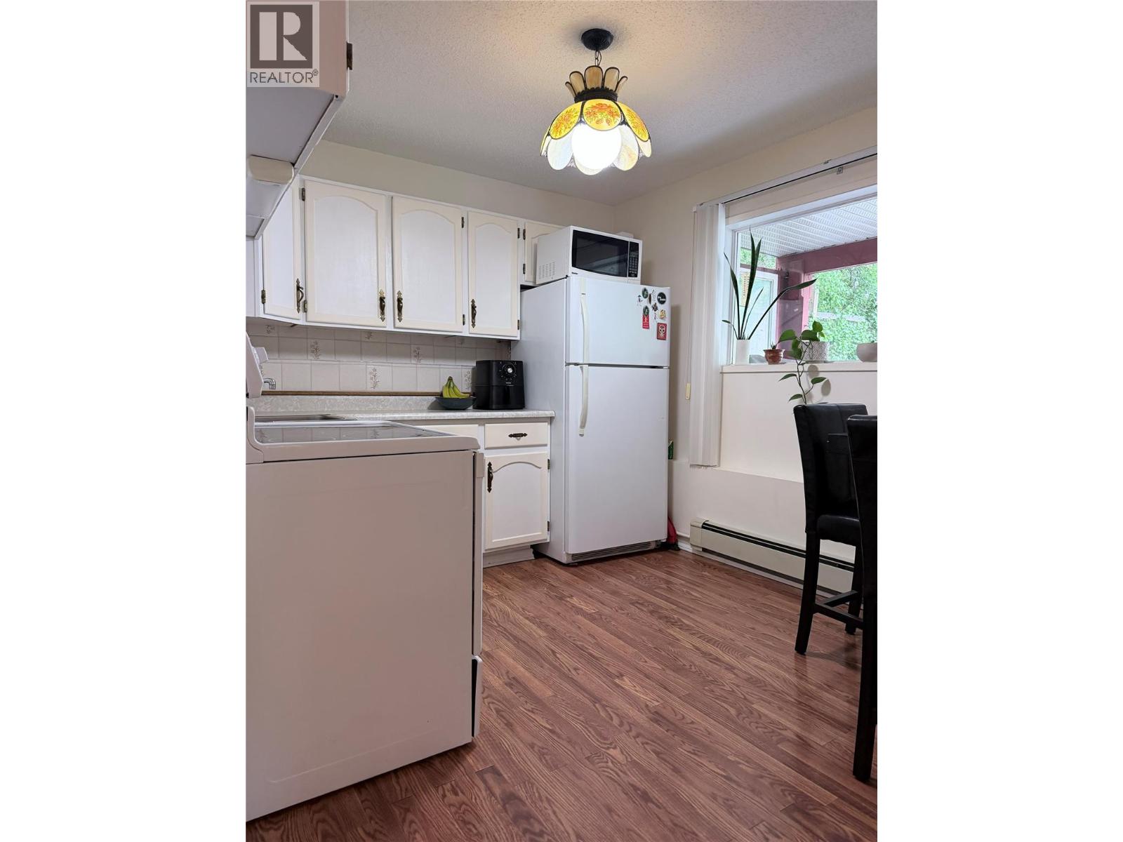 66 WALLINGER Avenue - 42