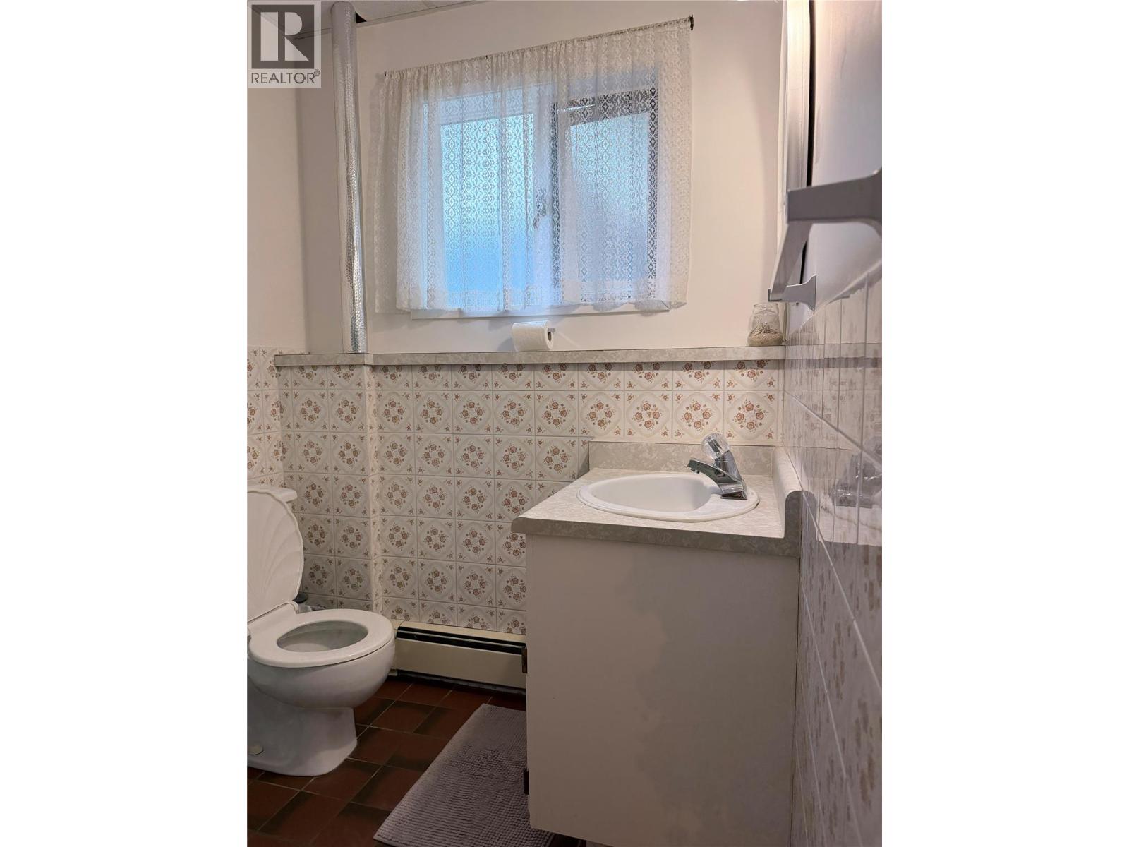 66 WALLINGER Avenue - 43