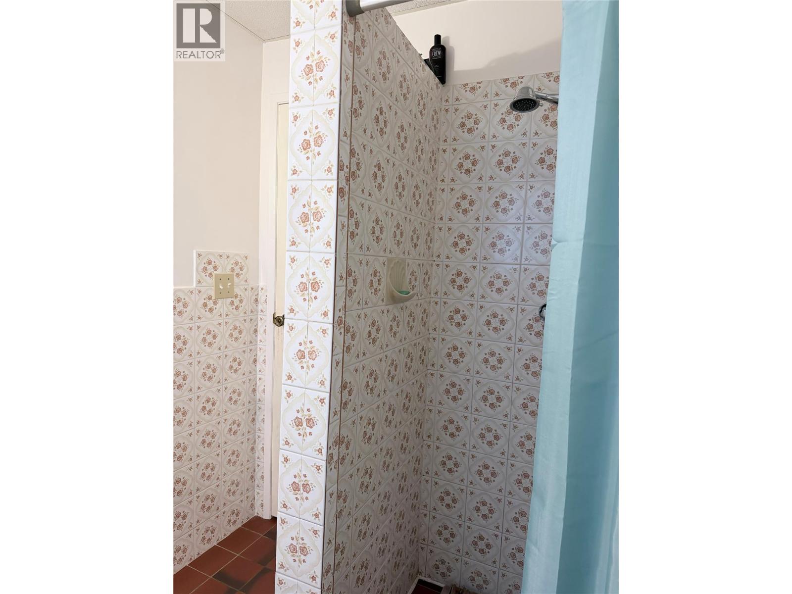 66 WALLINGER Avenue - 44