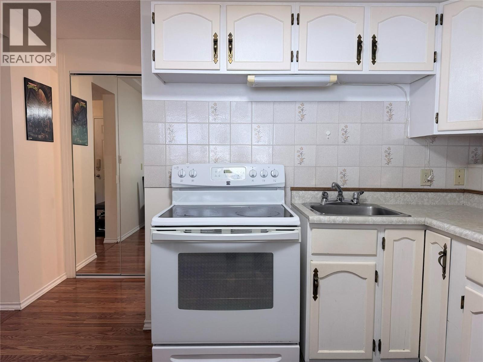 66 WALLINGER Avenue - 40