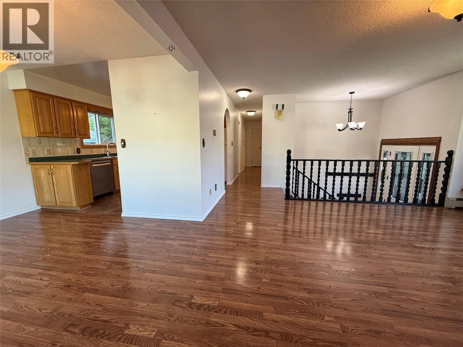 66 WALLINGER Avenue - 23