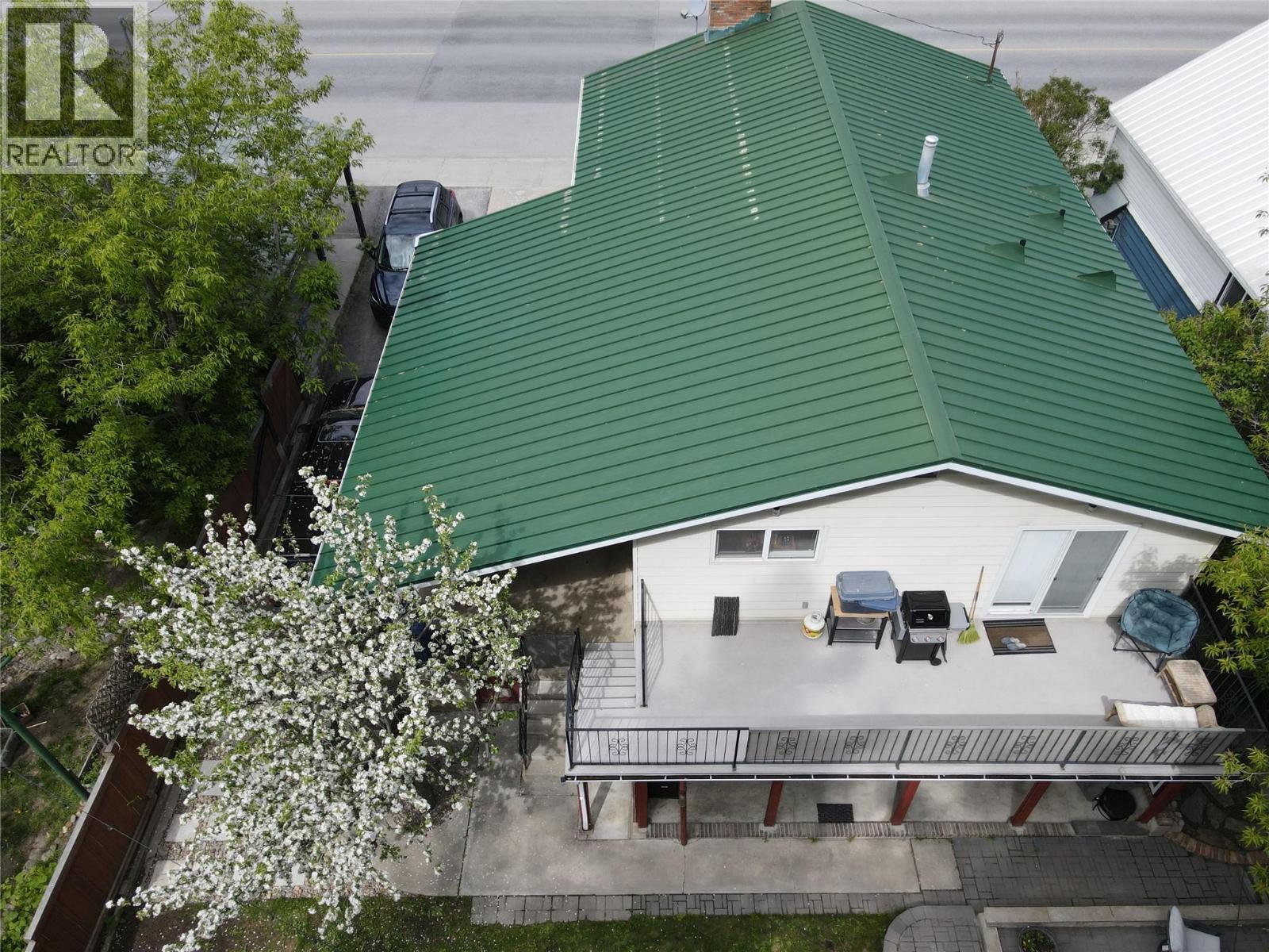 66 WALLINGER Avenue - 62