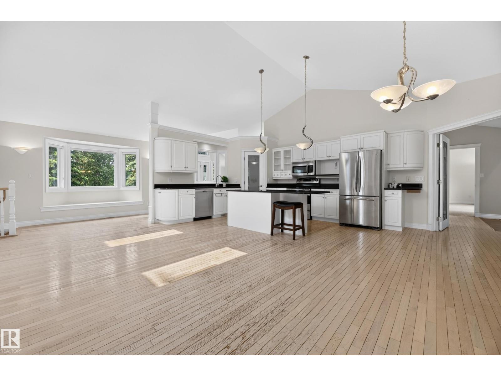 349 52471 RGE ROAD 223 - 18