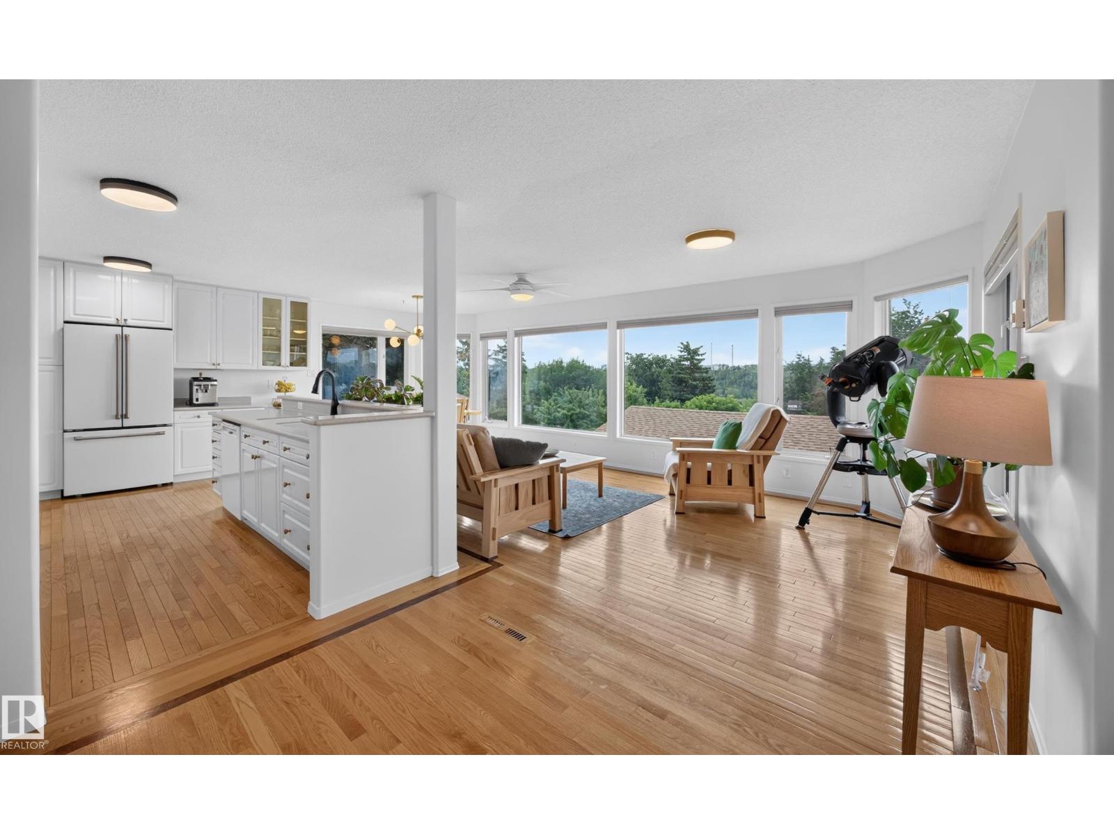 3411 103 AV NW - 2
