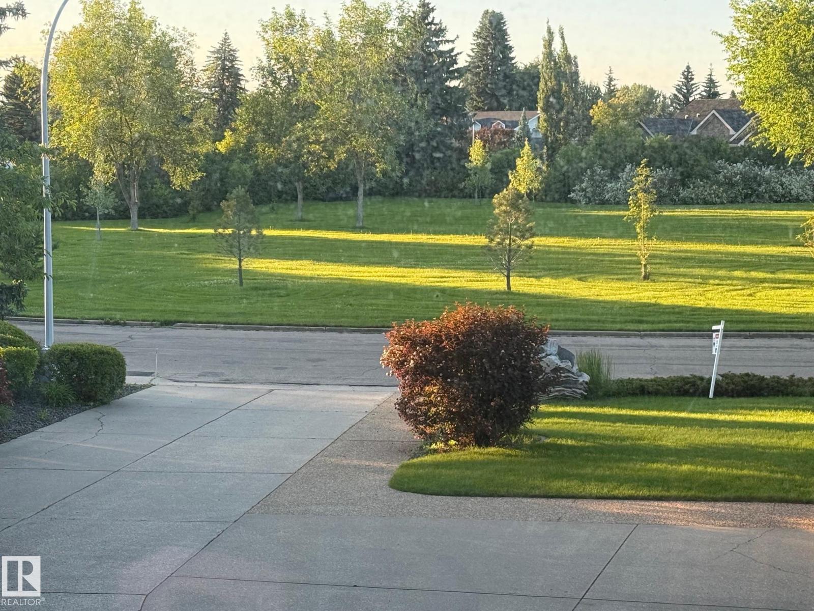 23 B WESTBROOK DR NW, Westbrook Estate, Edmonton photo 3