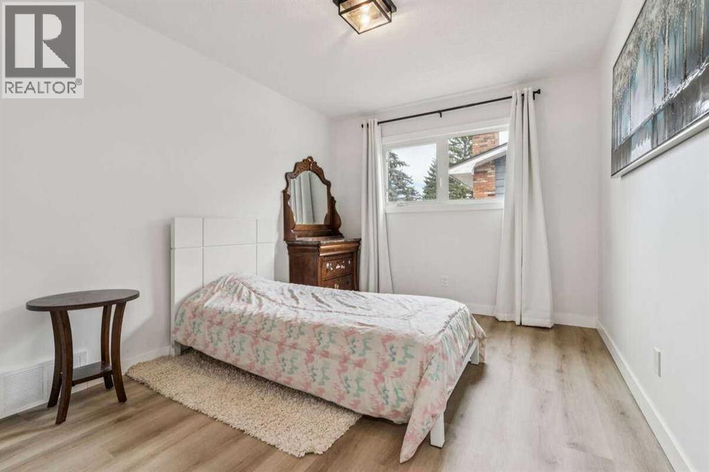 15 Brookmere Place SW - 22