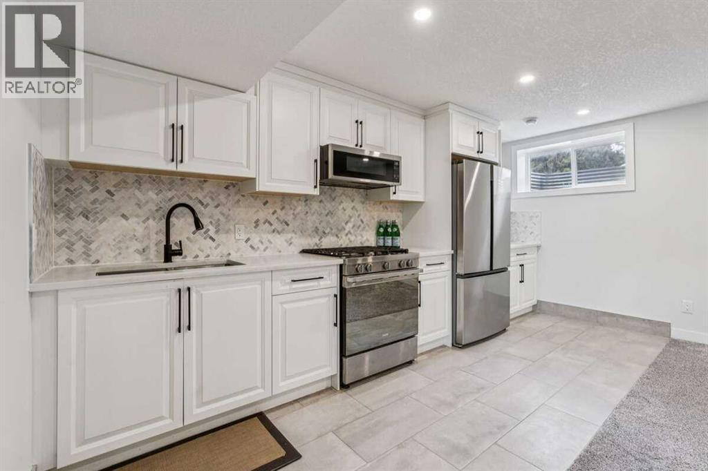 15 Brookmere Place SW - 29