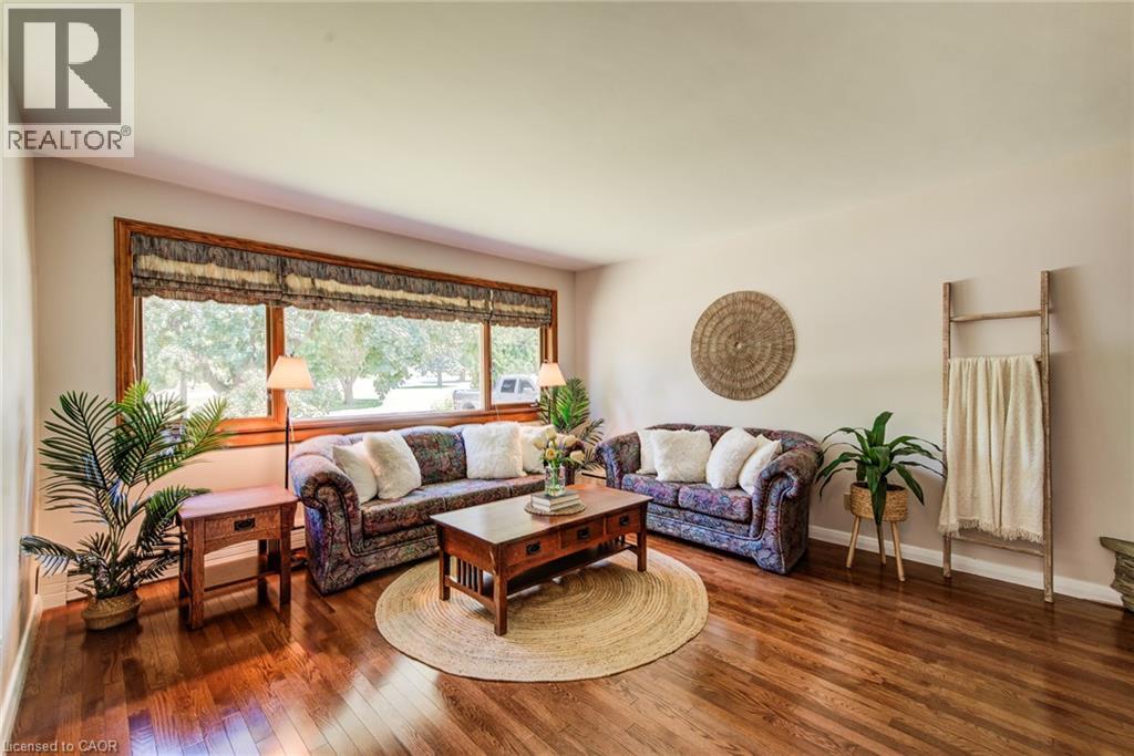 97 WESTMOUNT Road S - 11