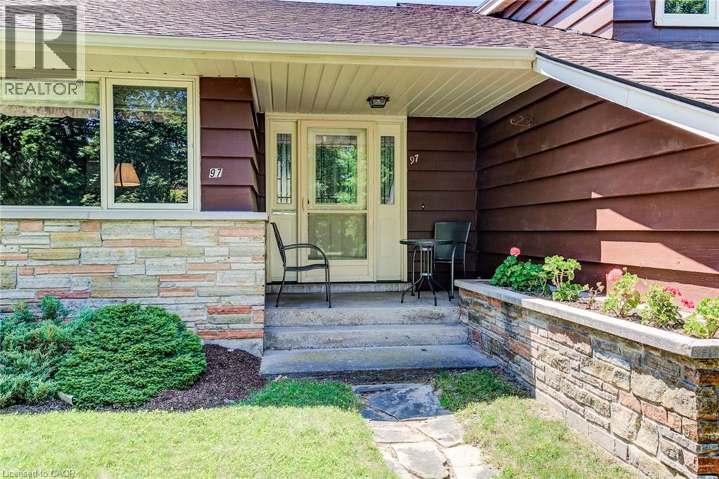 97 WESTMOUNT Road S - 7