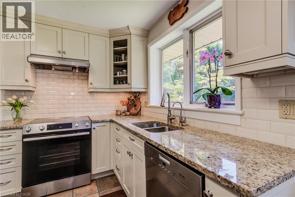 97 WESTMOUNT Road S - Image 18