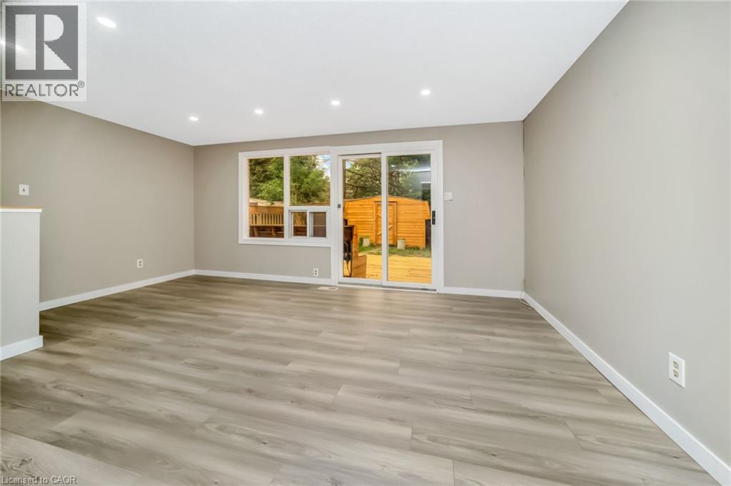 53 BURNS Drive - Image 8