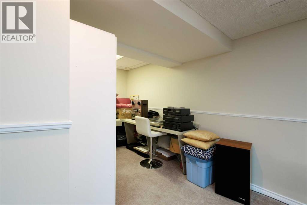 10720 Maplecrest Road SE - 30