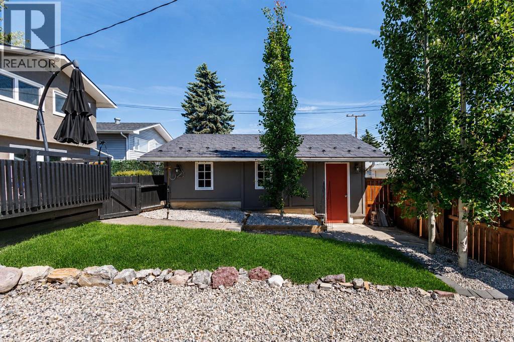 10720 Maplecrest Road SE - 37
