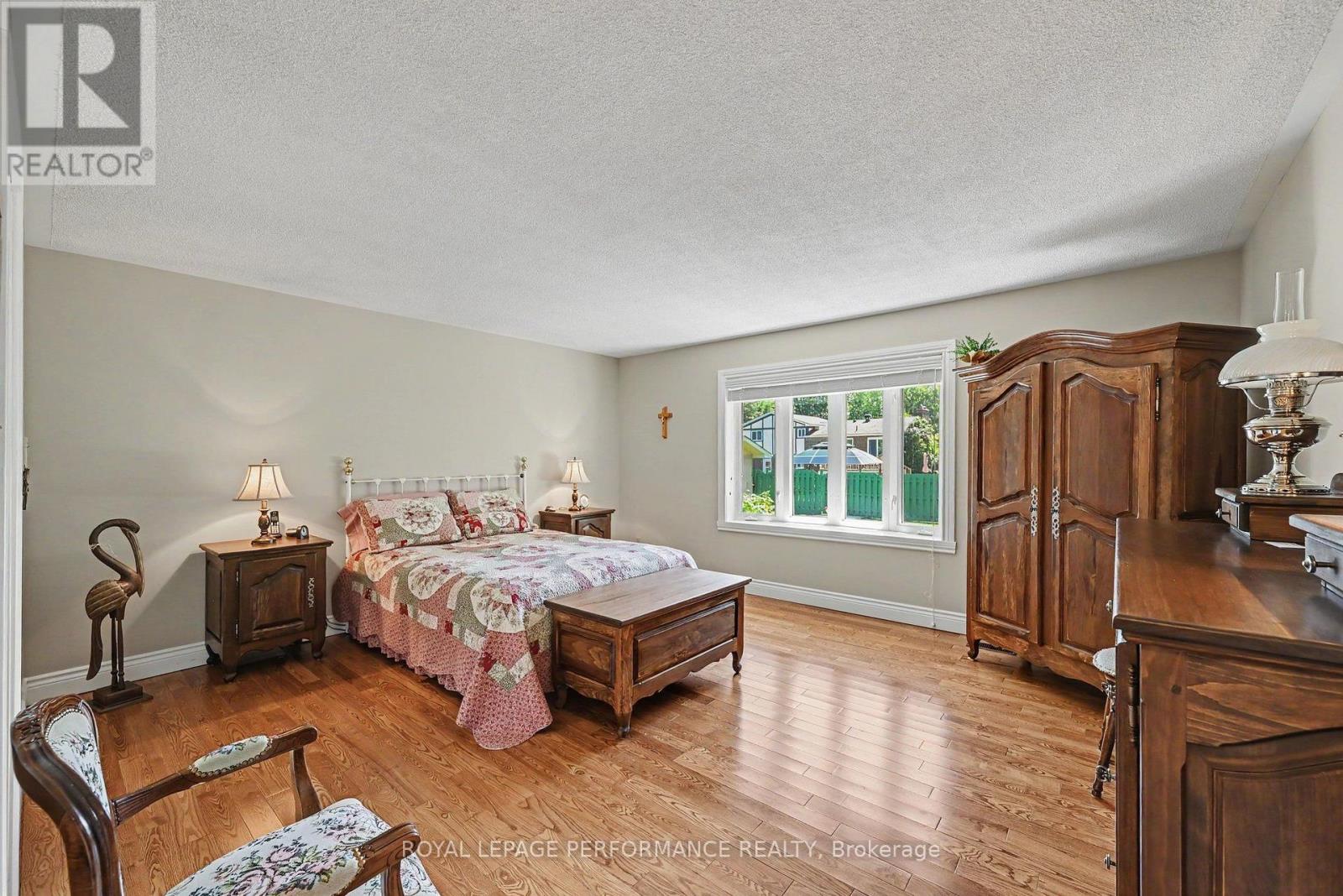 1401 HOLY CROSS BOULEVARD - 17