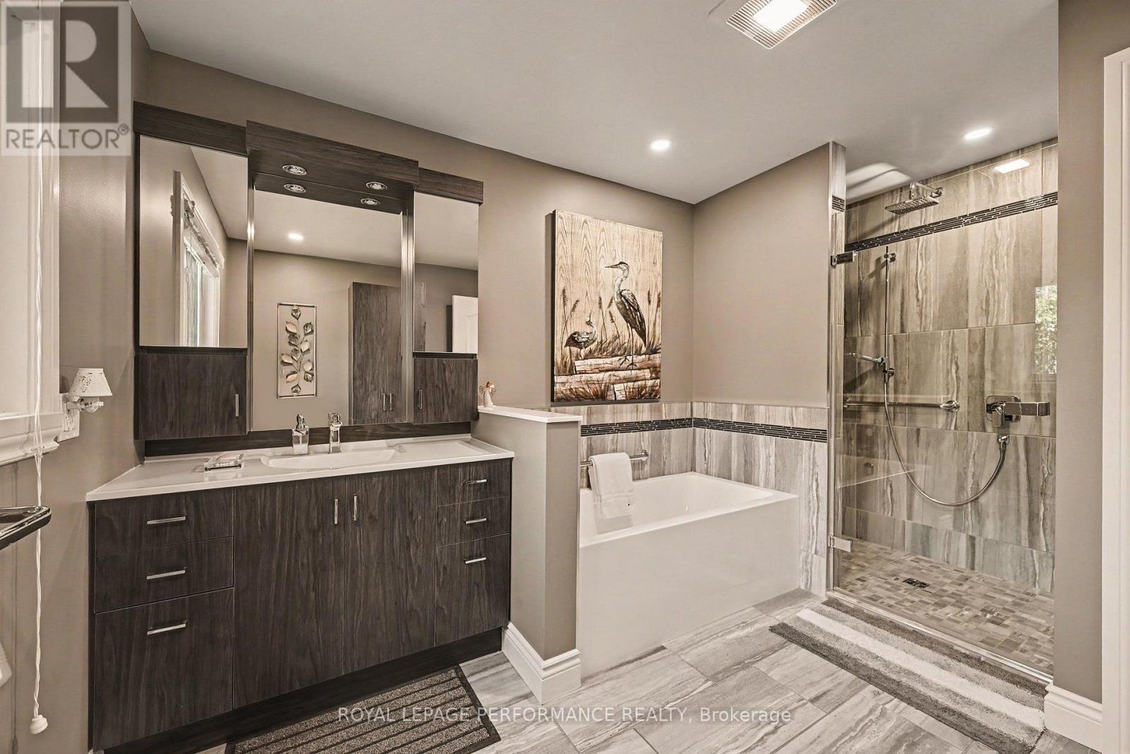 1401 HOLY CROSS BOULEVARD - 22