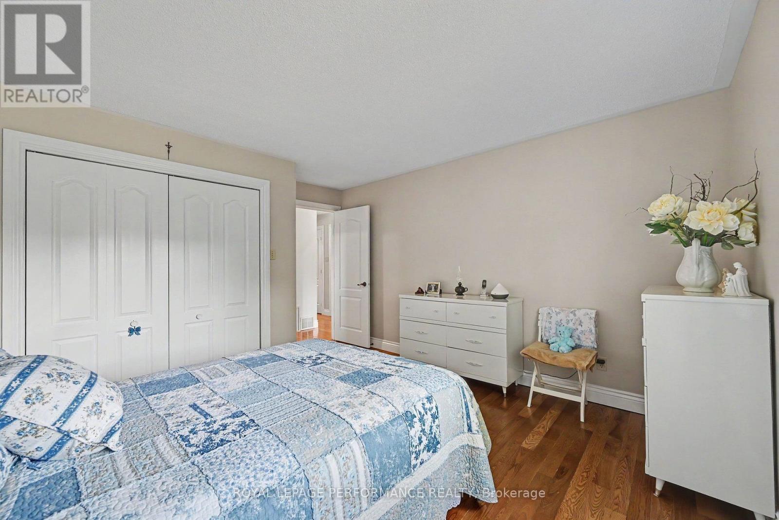 1401 HOLY CROSS BOULEVARD - 25