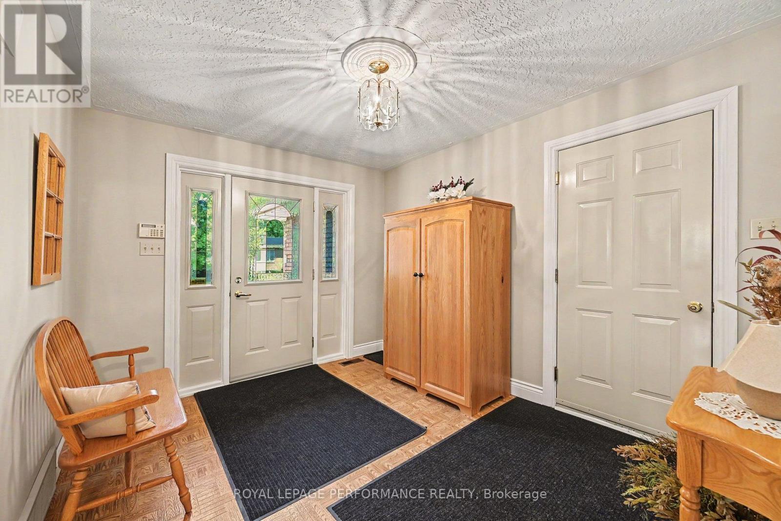 1401 HOLY CROSS BOULEVARD - 3