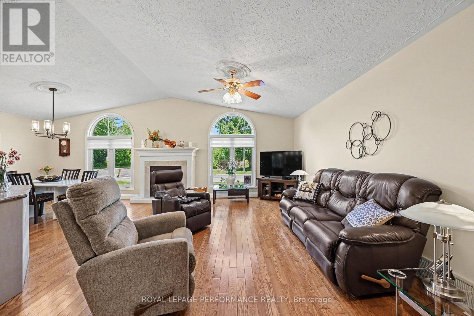 1401 HOLY CROSS BOULEVARD - 5