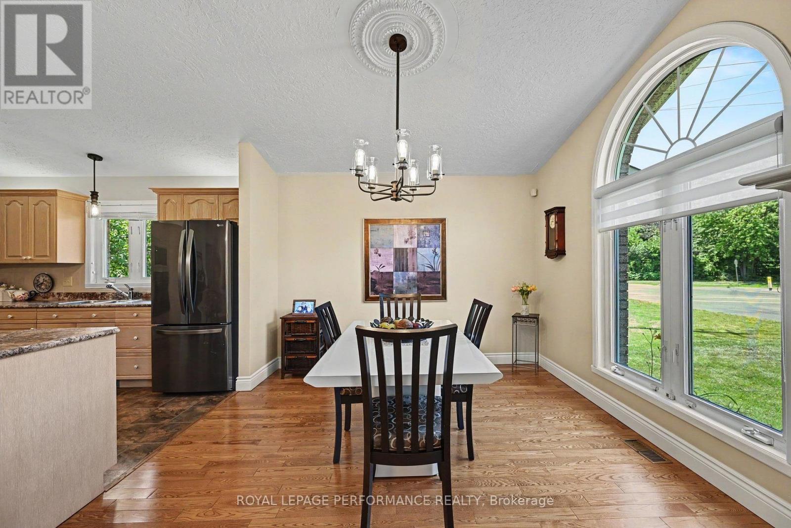 1401 HOLY CROSS BOULEVARD - 8