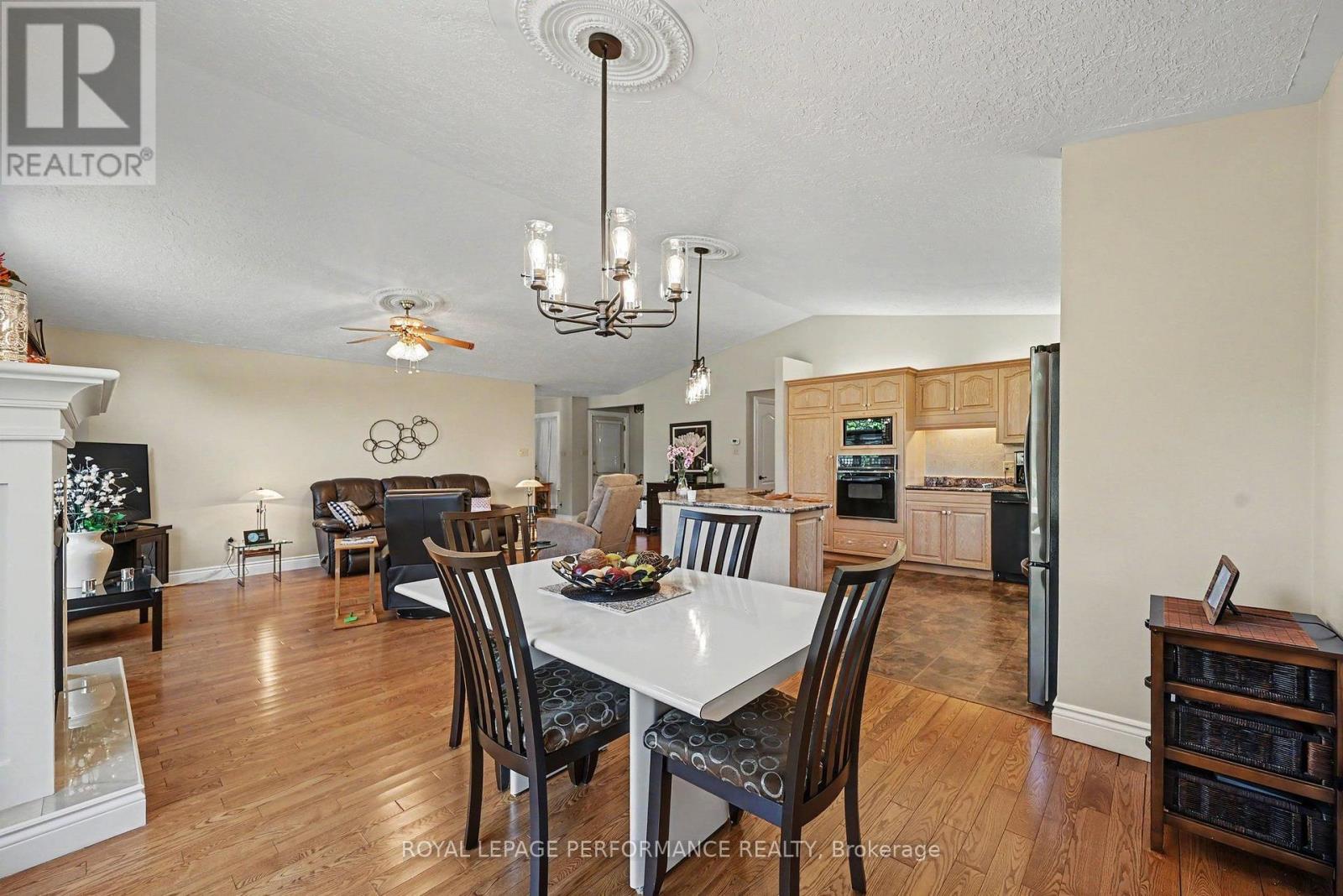 1401 HOLY CROSS BOULEVARD - 9