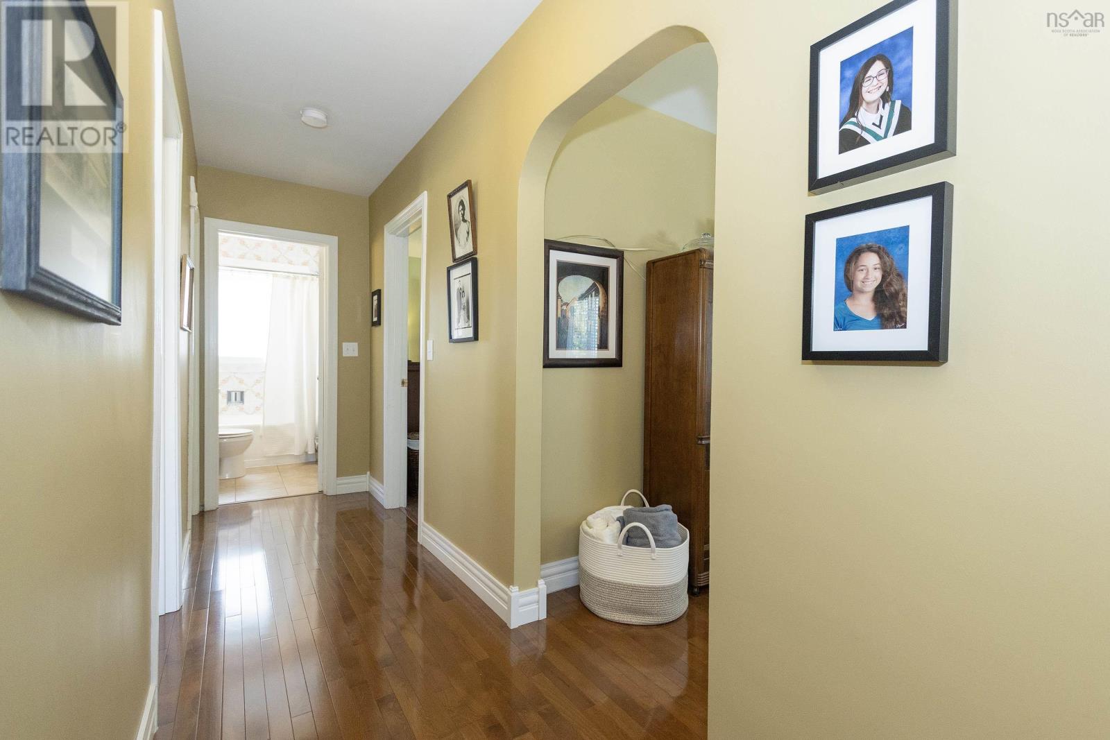 12 Central Avenue - 16