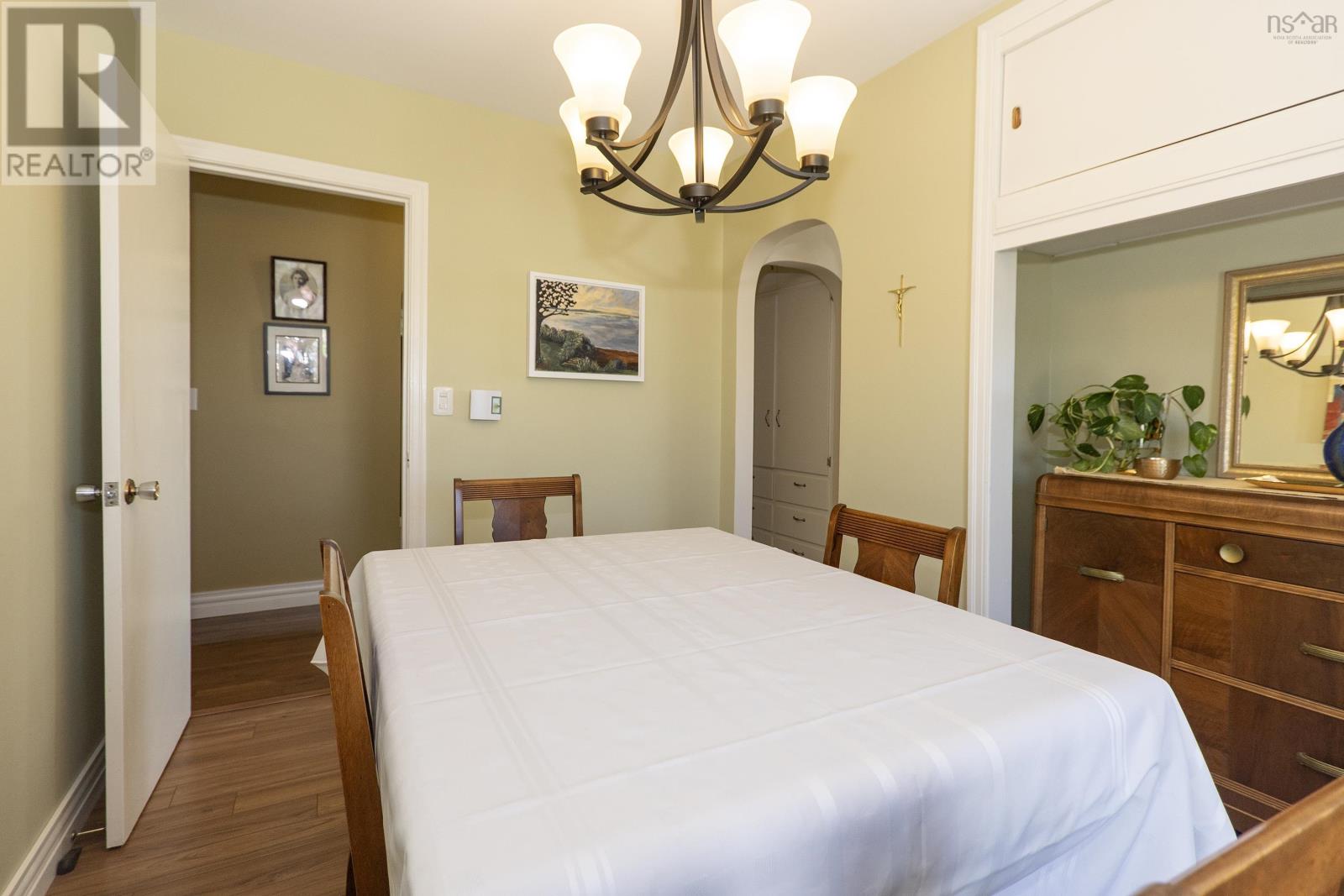12 Central Avenue - 15