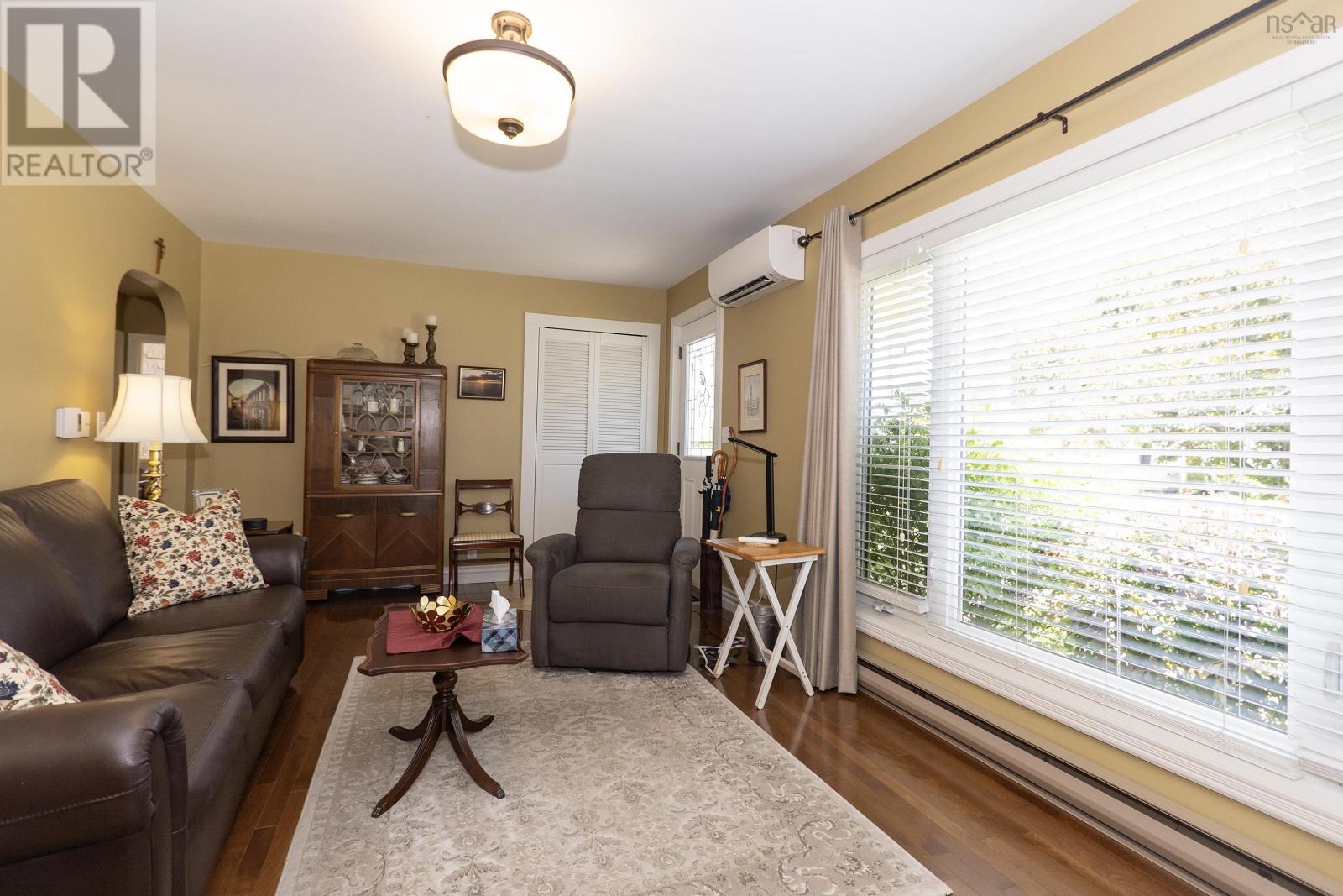 12 Central Avenue - 19