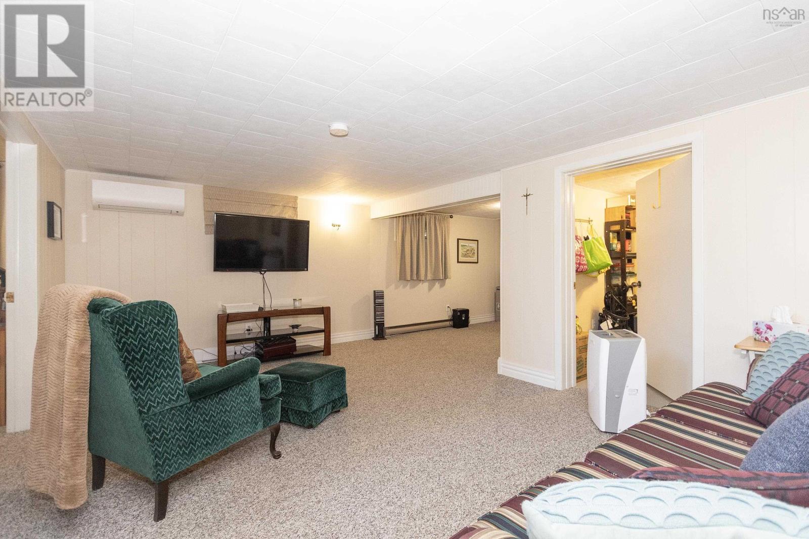 12 Central Avenue - 28