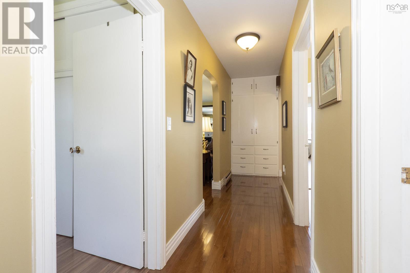 12 Central Avenue - 26