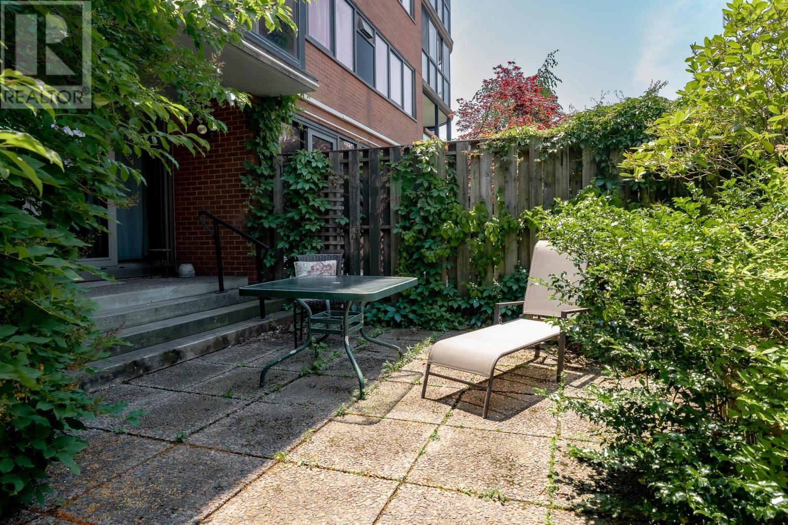 #104 1 Prince Street - 27