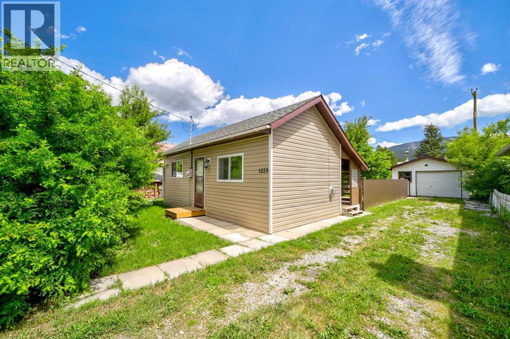 1225 84 Street - 1