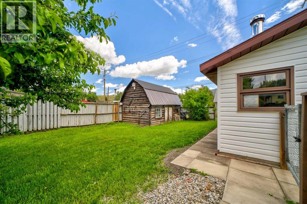1225 84 Street - 31