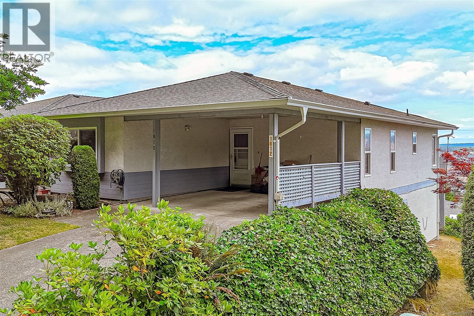 1012 Highview Terr - 2