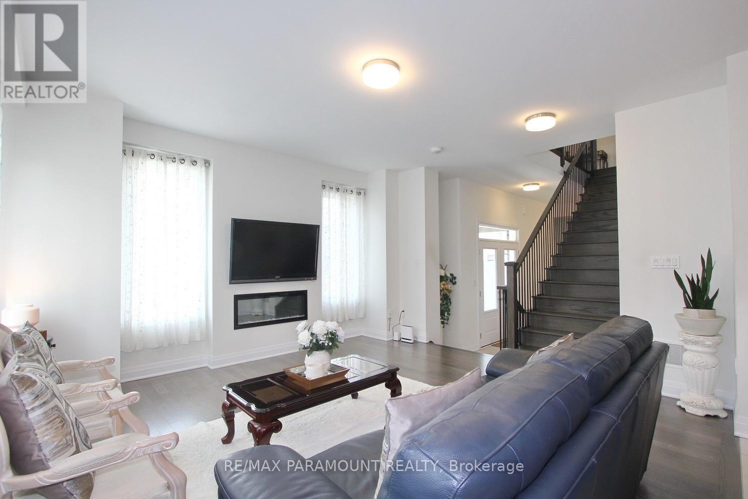 24 KINGS HILL DRIVE - Image 10