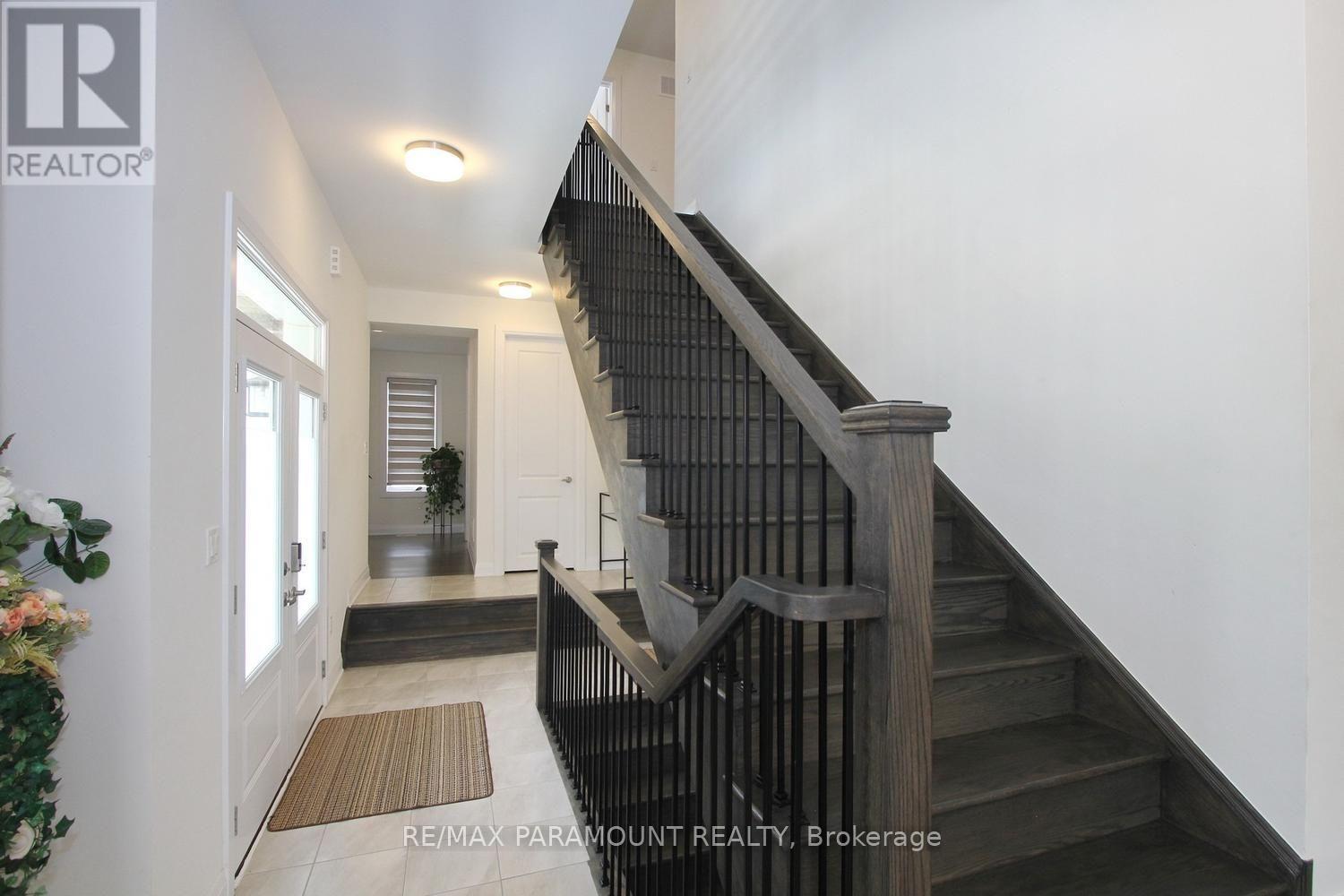 24 KINGS HILL DRIVE - 16