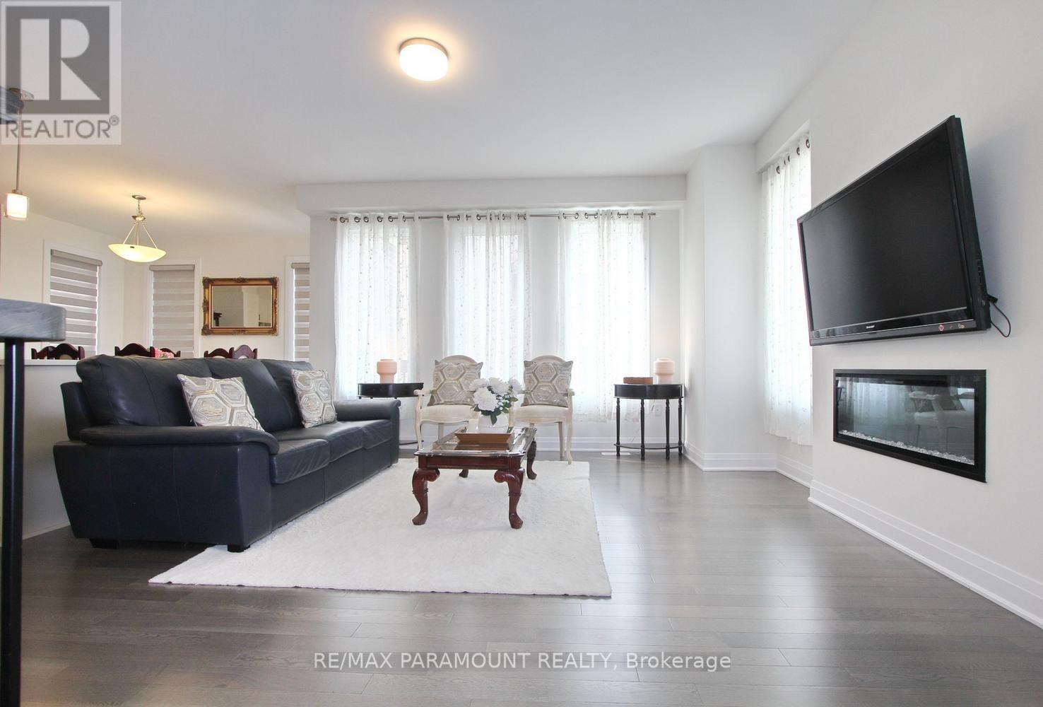 24 KINGS HILL DRIVE - 5