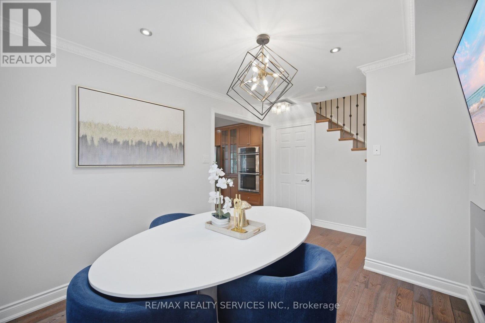 35 GLENMANOR DRIVE - 10