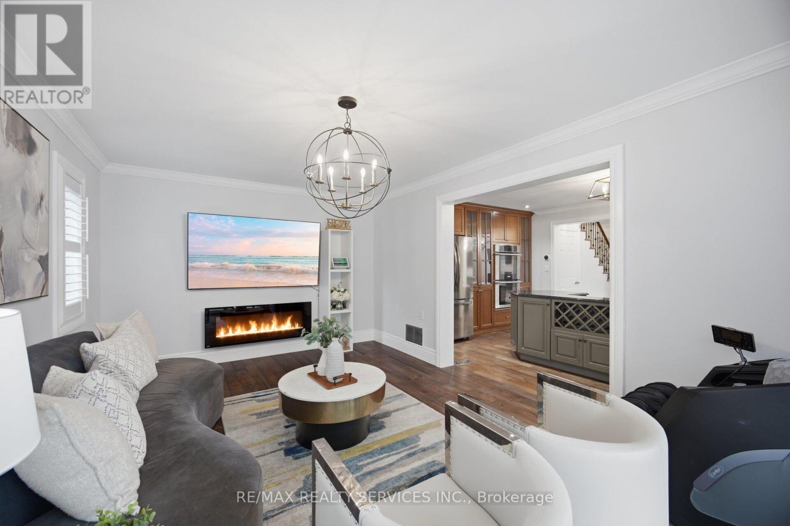 35 GLENMANOR DRIVE - 17