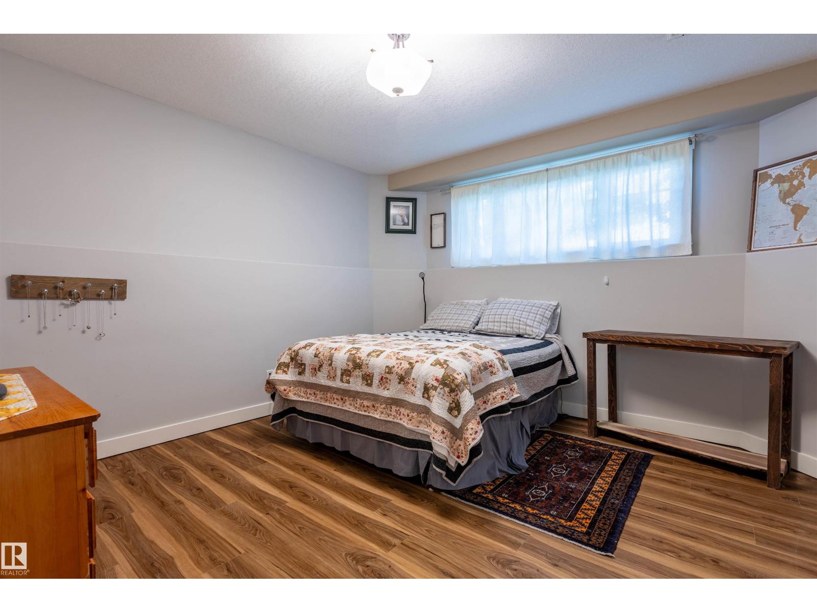 501 GRANDIN DR - 37
