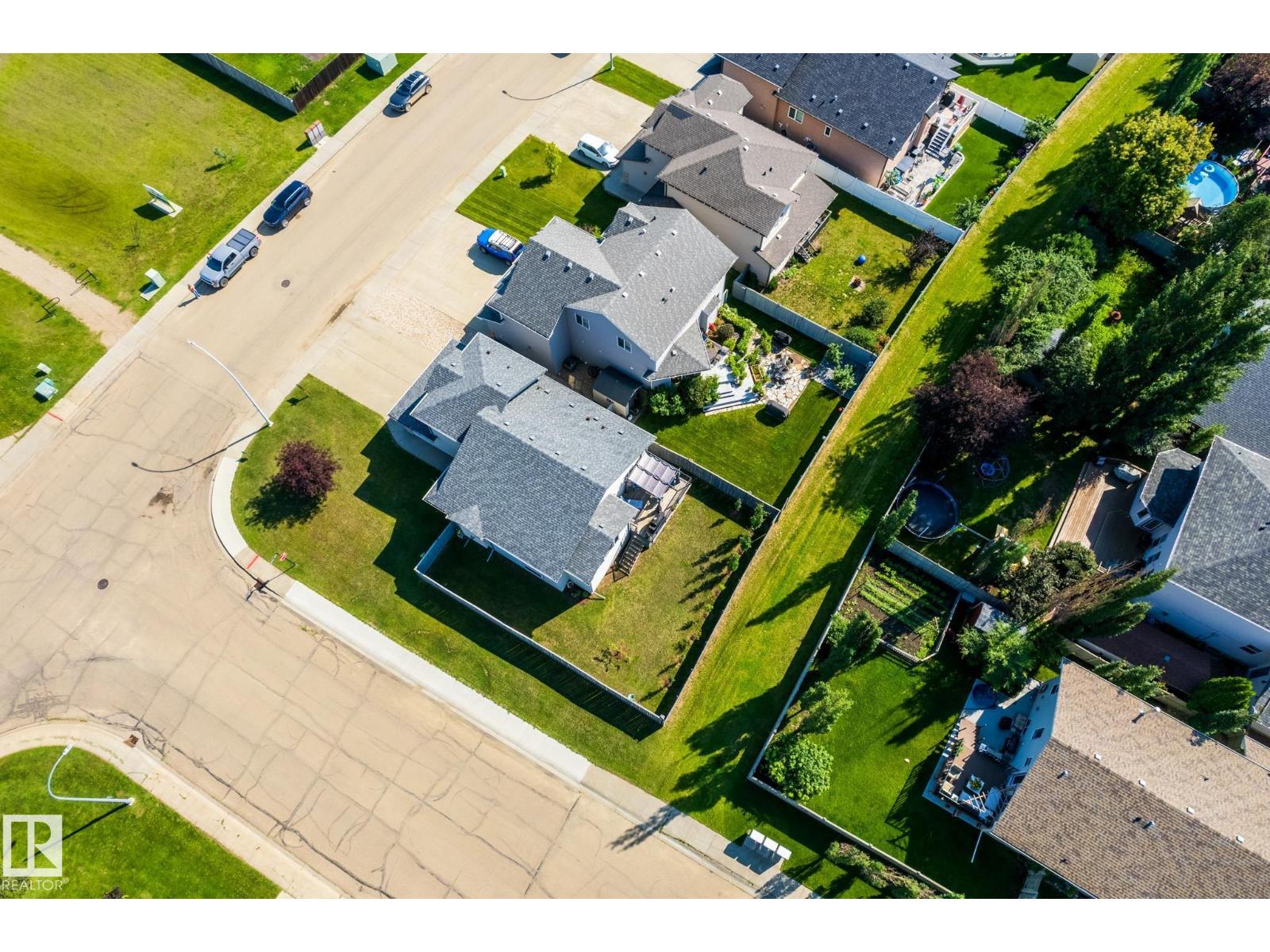 501 GRANDIN DR - 53