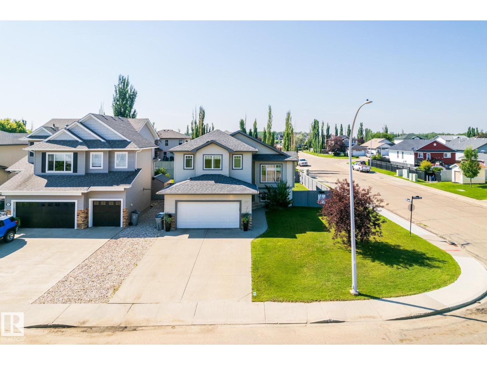 501 GRANDIN DR - 1