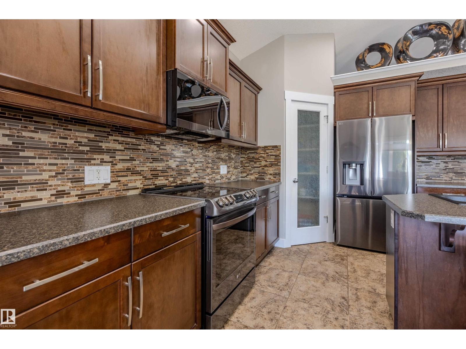 501 GRANDIN DR - 13