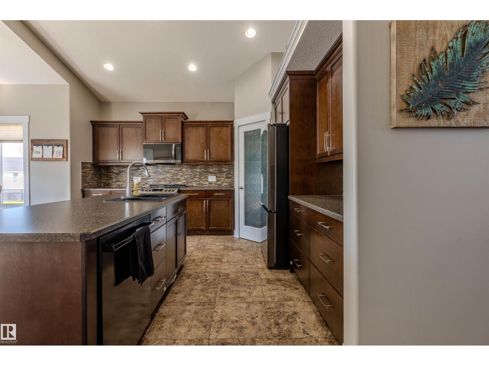 501 GRANDIN DR - 15